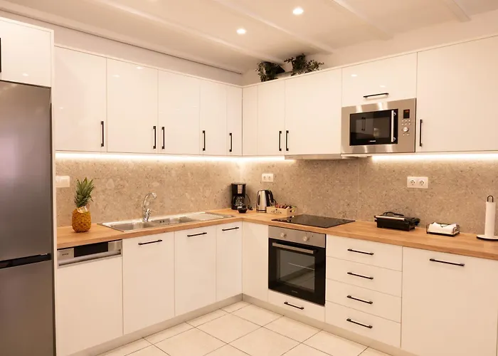 Garitsa Luxury Nest *